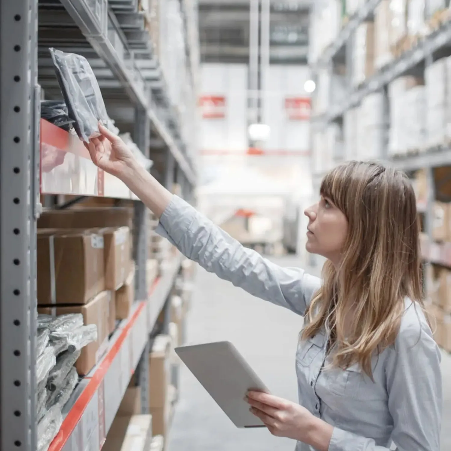 Metoda FIFO, LIFO, FEFO, LOFO, HICO I AVCO – czym są i czym się od siebie różnią?